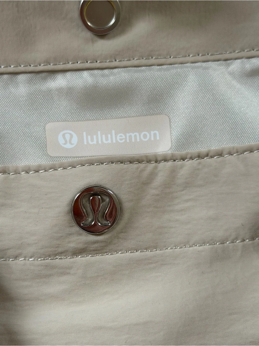 New Lululemon Daily Multi-Pocket Tote Bag 20L